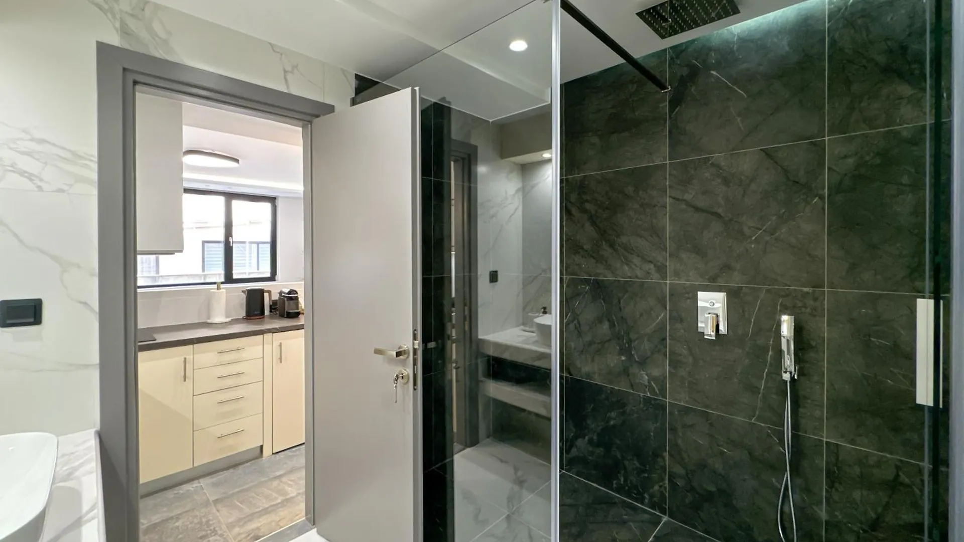 Luxury Downtown Apartment Α6 Thessaloníki